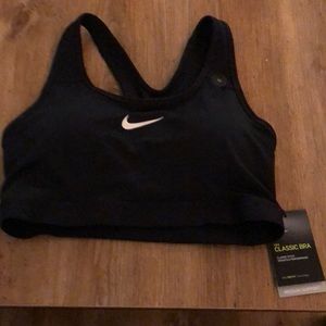 Nike classic bra in black